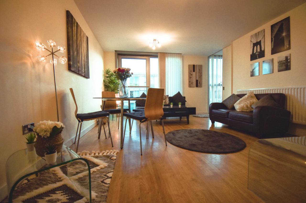 The Hub - Spacious, Bright And Modern With Free Parking Appartamento *