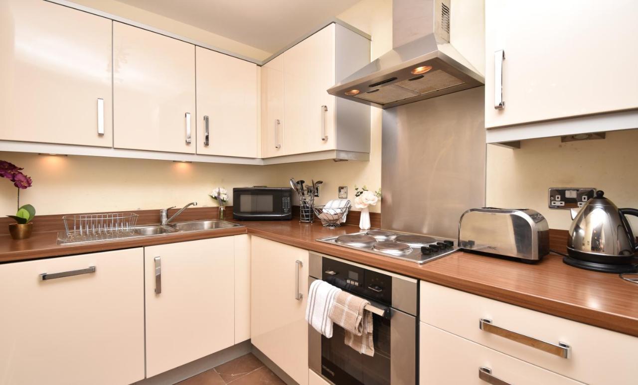Appartamento The Hub - Spacious, Bright And Modern With Free Parking