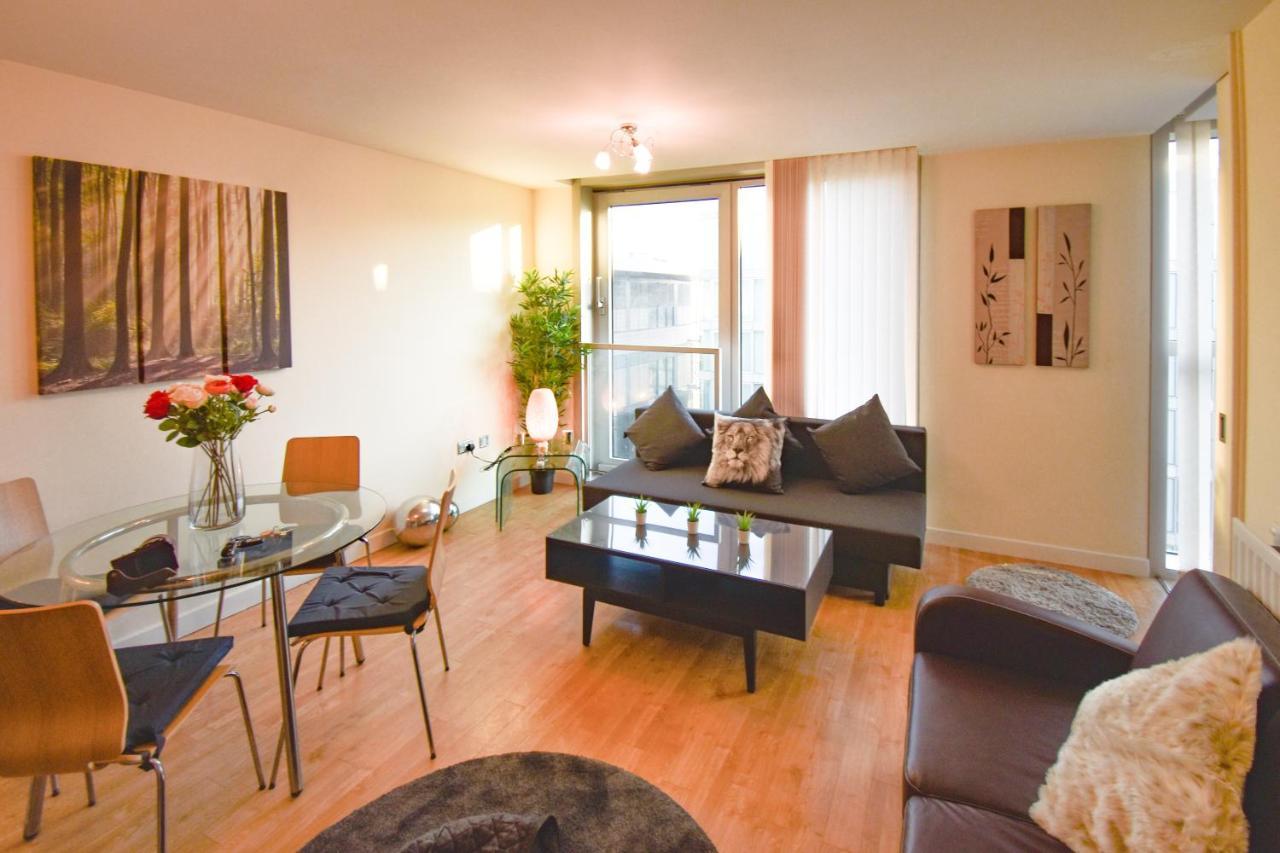 Appartamento The Hub - Spacious, Bright And Modern With Free Parking