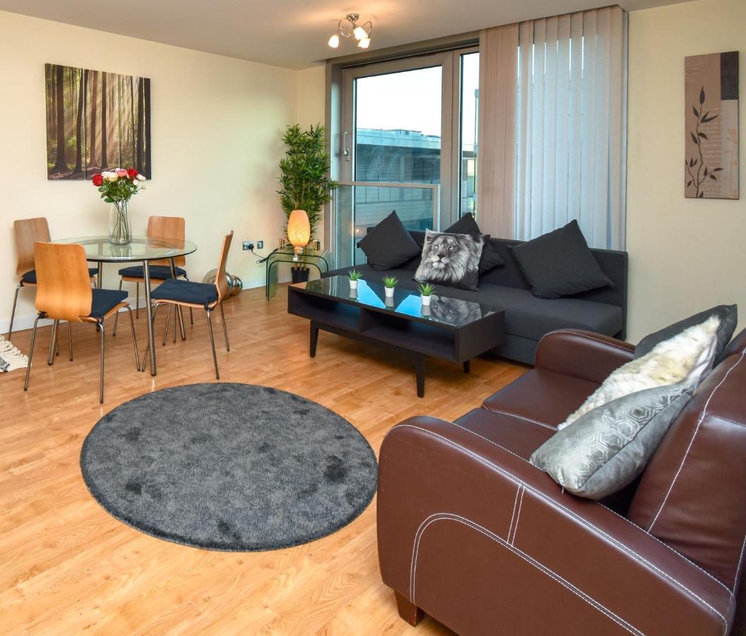 Appartamento The Hub - Spacious, Bright And Modern With Free Parking